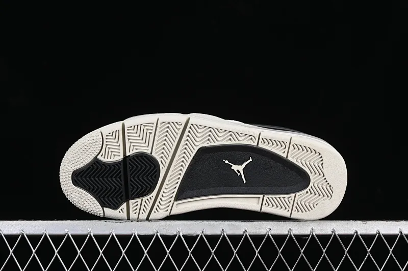 All categories Air Jordan Jordan series basketball shoes Air Jordan 4 Air Jordan 4 "Remastered" AJ4 Joe 4 remake black and white FQ7939-001